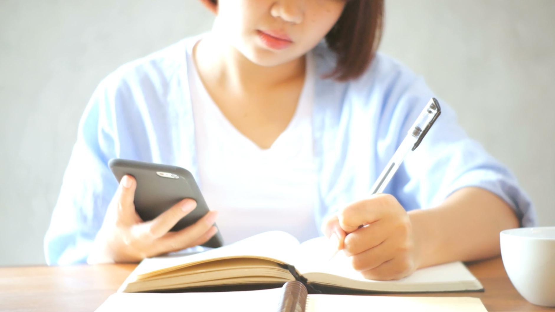 Gestión de gastos mensuales