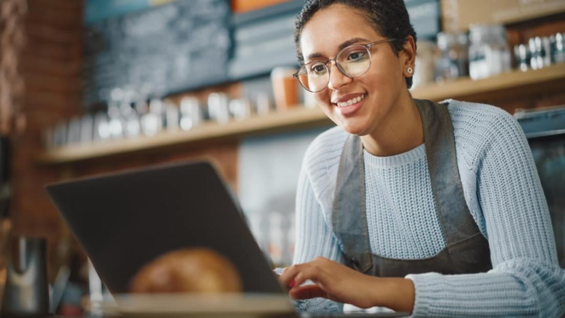 Educación financiera práctica en línea